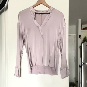 Vince 100% Silk Blouse in Faint Lavender SP EUC